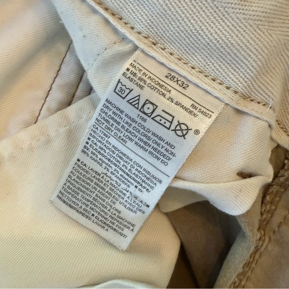 Men's Old Navy Khaki pants size 28 x 32 - Picture 4 of 4
